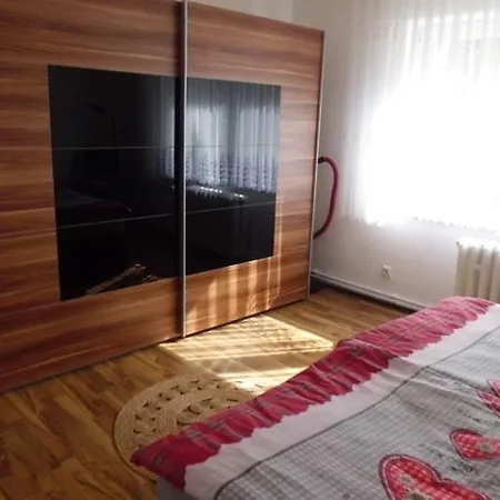 Im Haus Sonnenschein Beim Senftenberger 公寓