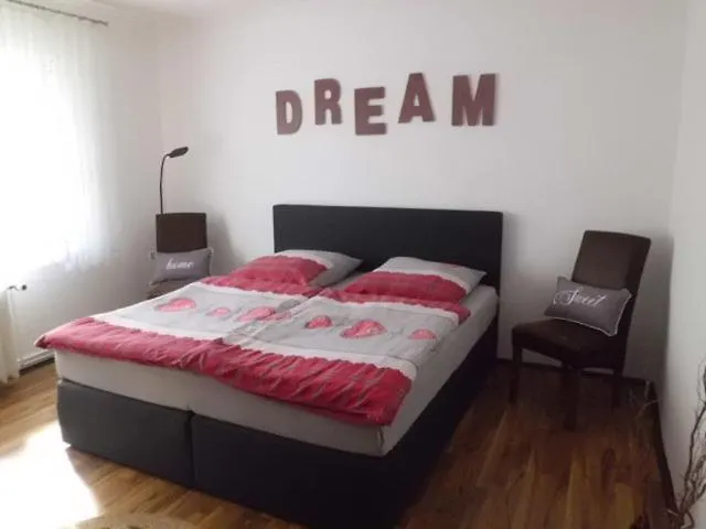 Im Haus Sonnenschein Beim Senftenberger